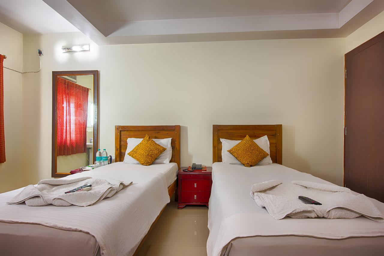 Hotel Seetal Каттак Экстерьер фото