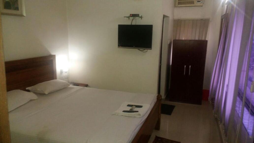 Hotel Seetal Каттак Экстерьер фото